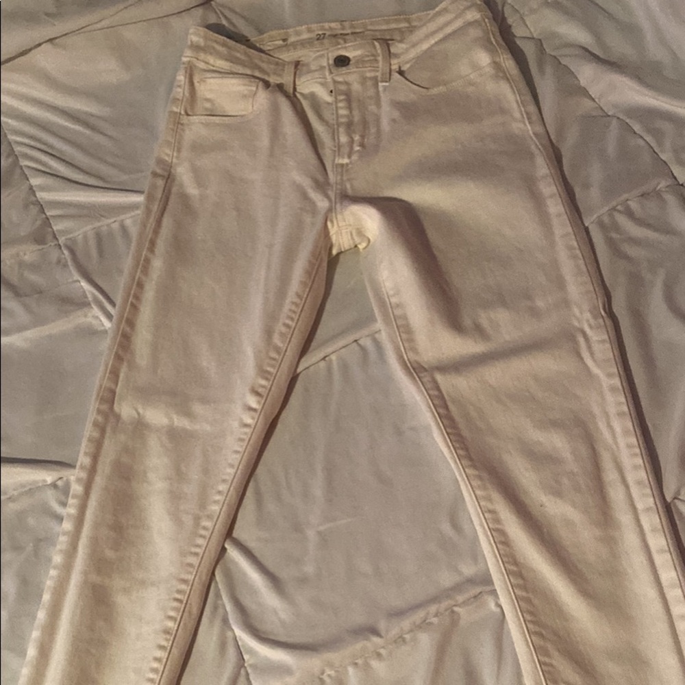 Levi off white jeans
